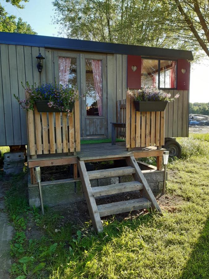 Apartmán Pipowagen 'Klein Hoonhorst' Putten Exteriér fotografie
